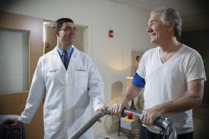 Cardiologist seeing patient in Orlando, Fl